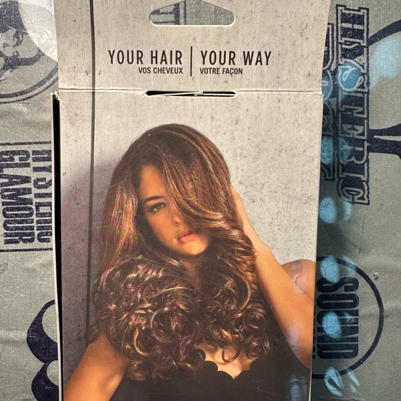 Hairdo X-Long Wavy Hair Extension - R22 Swedish Blonde - Picture 8 of 8